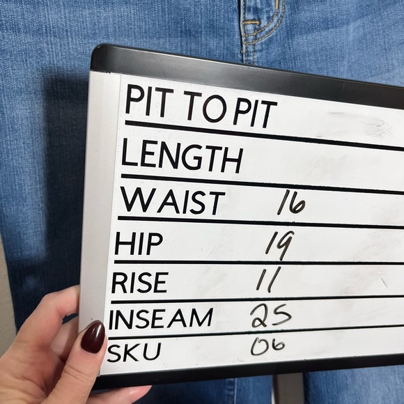 NWT Torrid Women's Blue wide leg cropped high rise vintage stretch sz 10 jeans - Picture 8 of 8